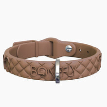 Load image into Gallery viewer, QuiltFLY Collar
