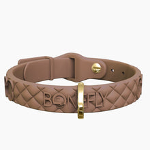 Load image into Gallery viewer, QuiltFLY Collar
